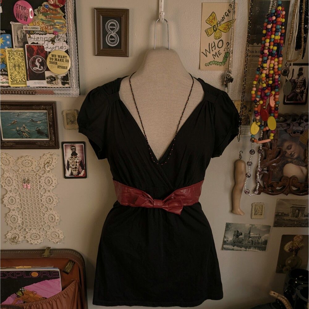 Vintage Faux Leather Bow Puff Sleeve T-Shirt Women's Large/XL Black